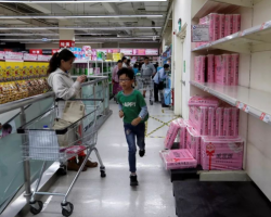 又雙叒搶衛生紙